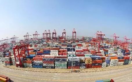 山東全力爭(zhēng)取青島港自貿(mào)港政策 沿海內(nèi)陸十余地競(jìng)逐，上海貿(mào)易地位受關(guān)注